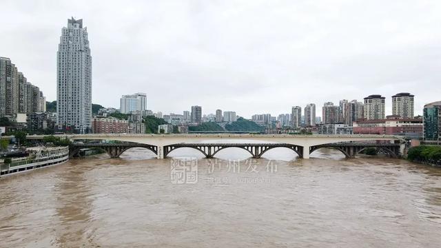 中共泸州市委书记刘强对防汛减灾工作作了紧急安排 应对两江洪峰过境泸州(图6) 中共泸州市委书记刘强对防汛减灾工作作了紧急安排 应对两江洪峰过境泸州(图6)