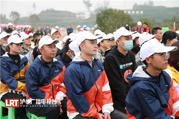 龙马潭区首届农民运动会举行“晒”出振兴乡村精气神(图2)
